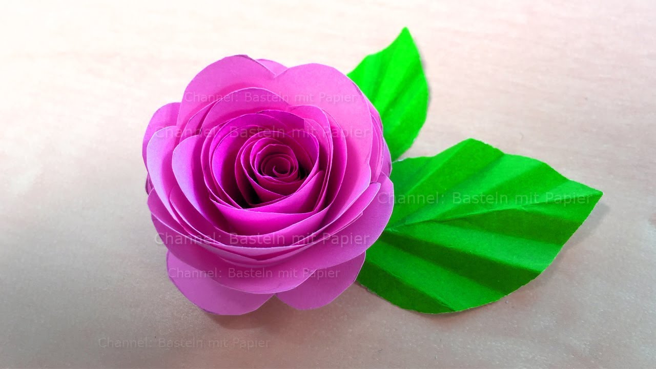 Basteln: Rose basteln mit Papier - Blumen als Bastelideen ...
