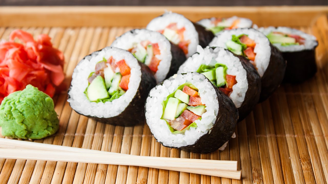 How To Correctly Eat Sushi 