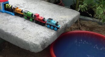 THOMAS The Train toys Thomas and friends falling water with Cars Tayo the little bus garage toy play