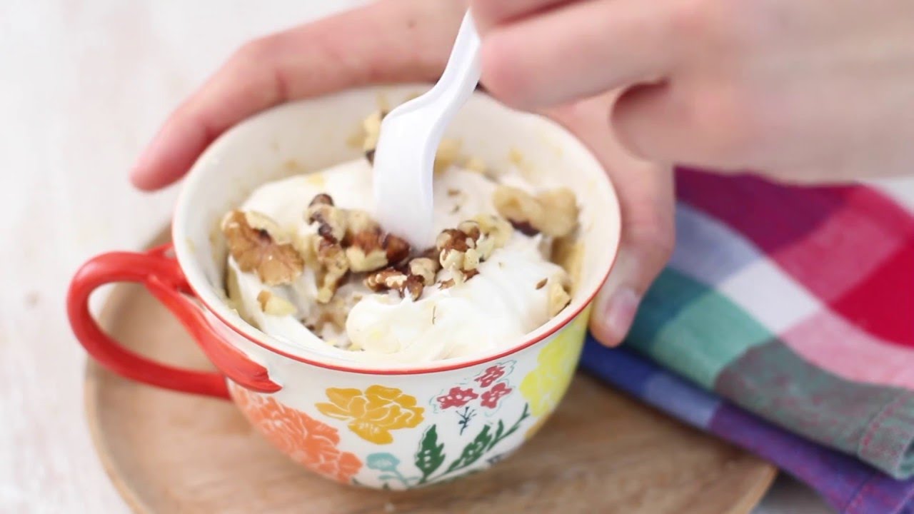 How to Make Carrot Cake in a Mug 