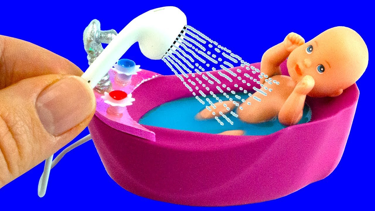31 DIY Barbie Hacks and Crafts | Baby Bath Tub, Baby Chair, Trampoline, Baby Nest... and more! 