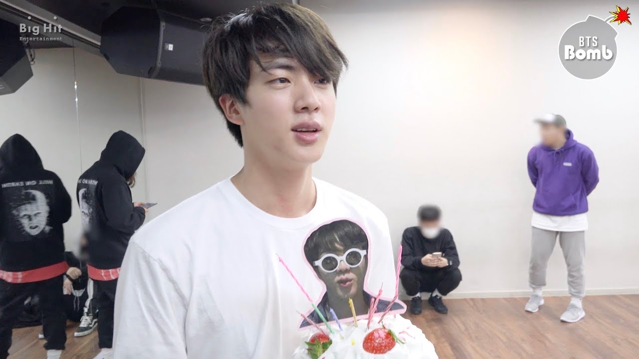 [BANGTAN BOMB] Sunglasses Jin's Surprise Birthday Party - BTS (방탄소년단) 