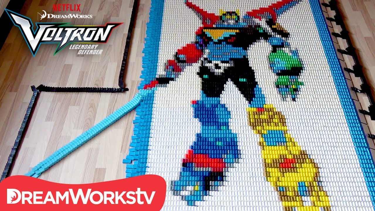 Voltron in 30,000 Dominoes | DREAMWORKS VOLTRON LEGENDARY DEFENDER 