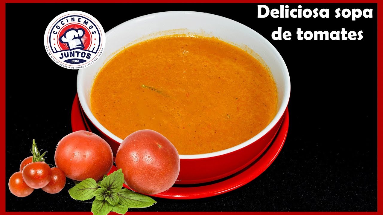 Deliciosa y cremosa sopa de tomates rostizados 