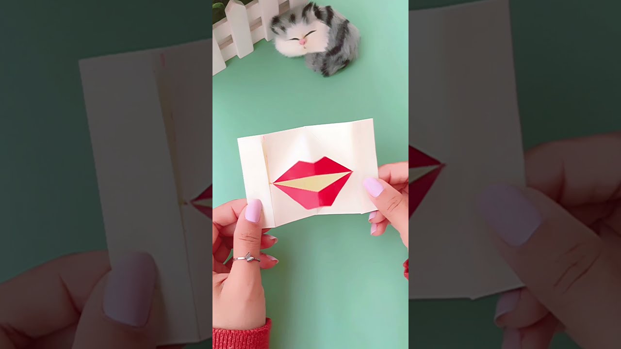 DIY Origami Mouth Puppet | How to make Paper Lips | Easy Paper Crafts | #Shorts